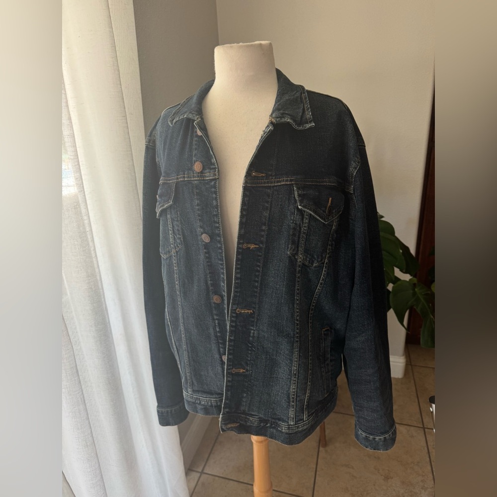 Men's Large Dark Wash Denim Trucker Jacket Classic Button Front